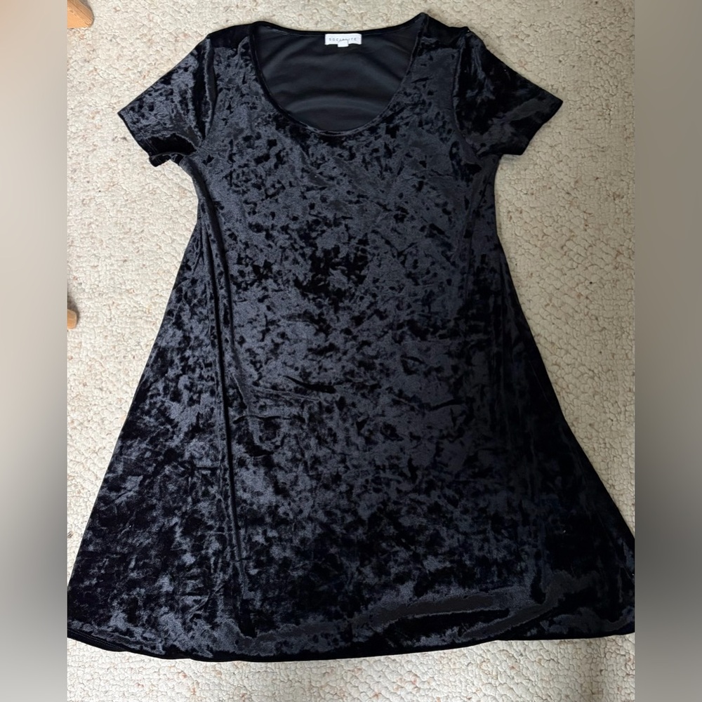 Socialite Black Short Sleeve Dress